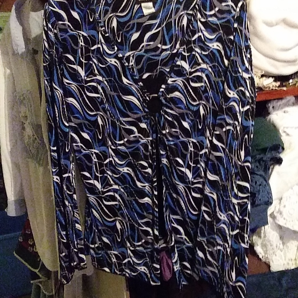 XL Brittney Black gorgeous crinkle stretch Top